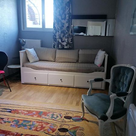 Charmant Appartement 10Mn Rouen Franqueville-Saint-Pierre Kültér fotó