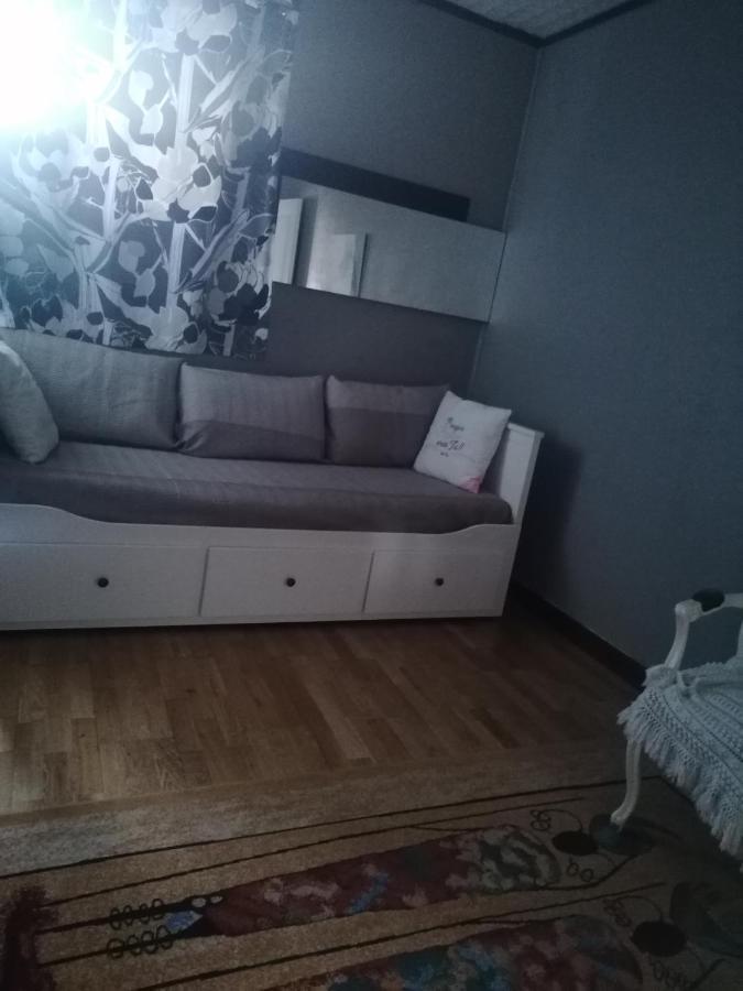 Charmant Appartement 10Mn Rouen Franqueville-Saint-Pierre Kültér fotó